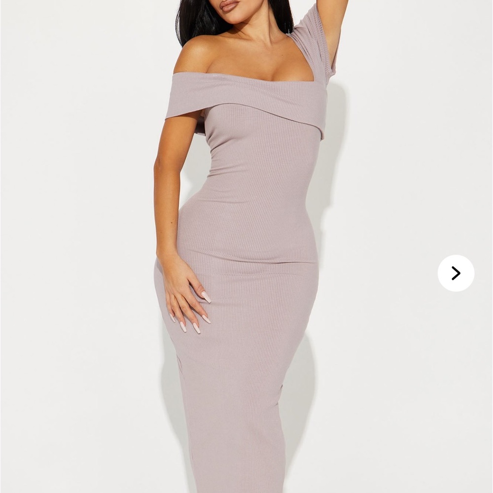 Off-Shoulder Dress - Picture 2 of 6
